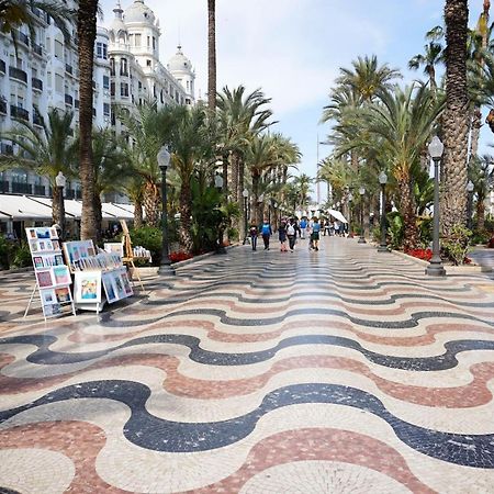 Estudio En Centro De Alicante Apartment Екстериор снимка